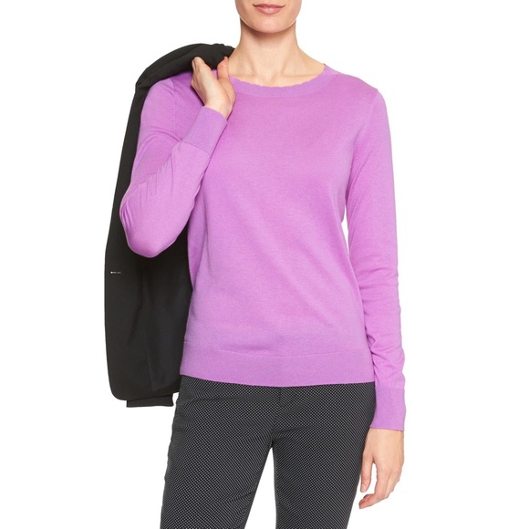 Banana Republic Factory Sweaters - Banana Republic Lilac Scalloped Neck Sweater